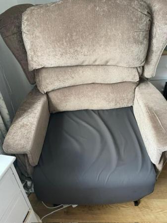 Image 3 of Rise and Recliner chair , Bariatric chair , upto 40 stones