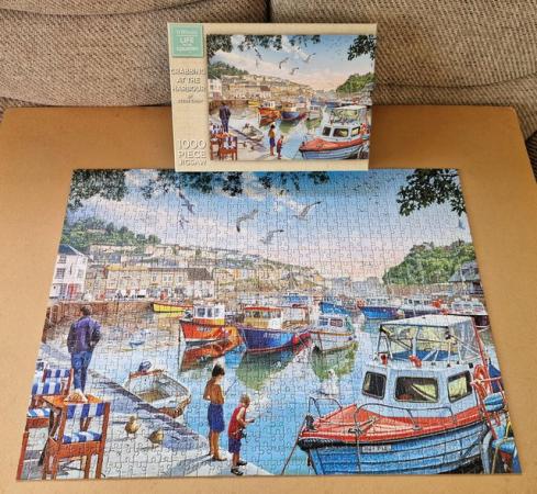 Image 2 of 1000 piece jigsaw called CRABBING AT THE HARBOUR by W.H.SMIT