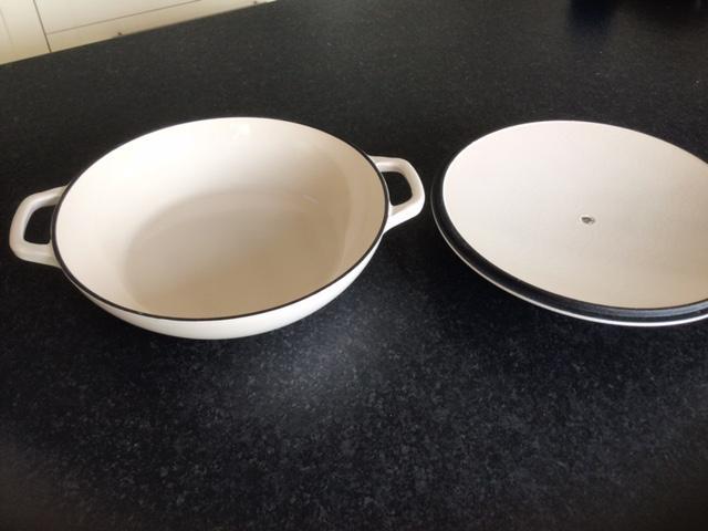 Preview of the first image of CREAM ROUND CAST IRON CASSEROLE BY SAINSBURY.