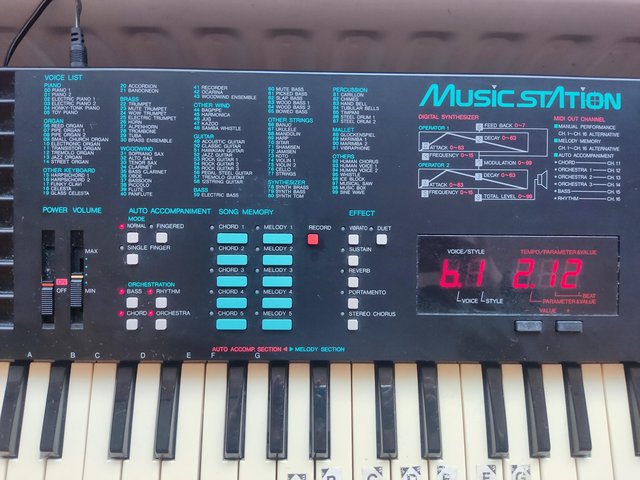 Preview of the first image of Boxed Yamaha PortaSound PSS-780 Electronic Keyboard.