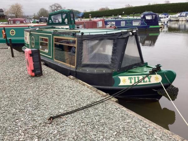 Image 2 of Lovely ideal strong Narrowboat built 2014