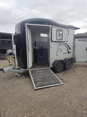 Image 3 of 2021 Cheval Liberte touring Country Double Horse Trailer