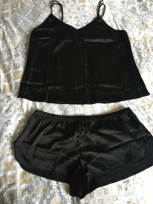 Preview of the first image of Ladies black sexy nightwear 2 piece size XL bust 40" REDUCED.