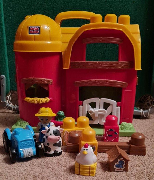 Preview of the first image of MEGA BLOKS 'FARMYARD' with EXTRA PIECES - VGC.