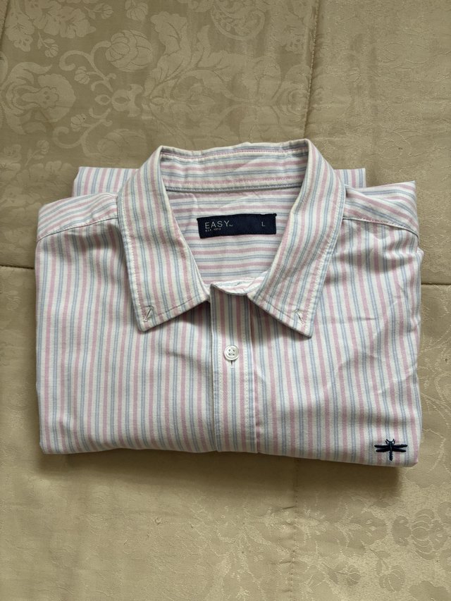 Preview of the first image of Mens Large Easy shirt short sleeved.