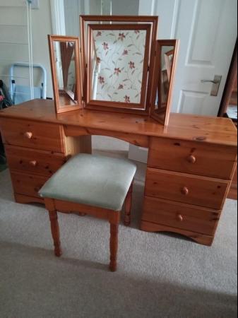 Image 2 of Pine dressing table with stool and mirror