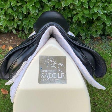 Image 5 of Kent and masters 16.5 inch pony jump saddle