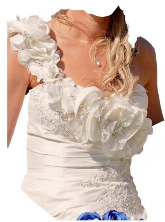 Image 2 of Ivory one shoulder / strapless wedding dress