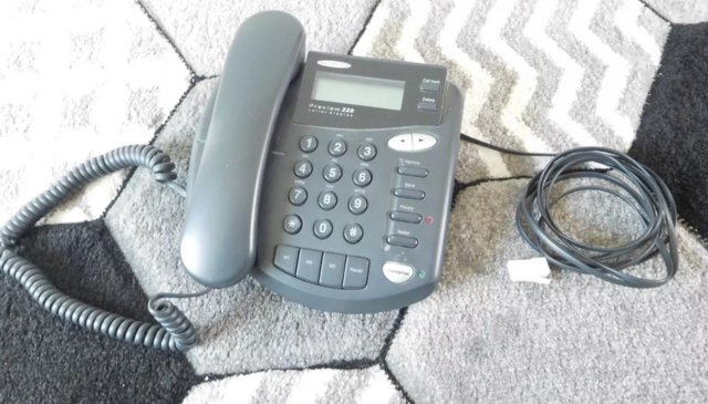 Image 1 of BETACOM Preview 220 Digital Wired Telephone System Answer Ma