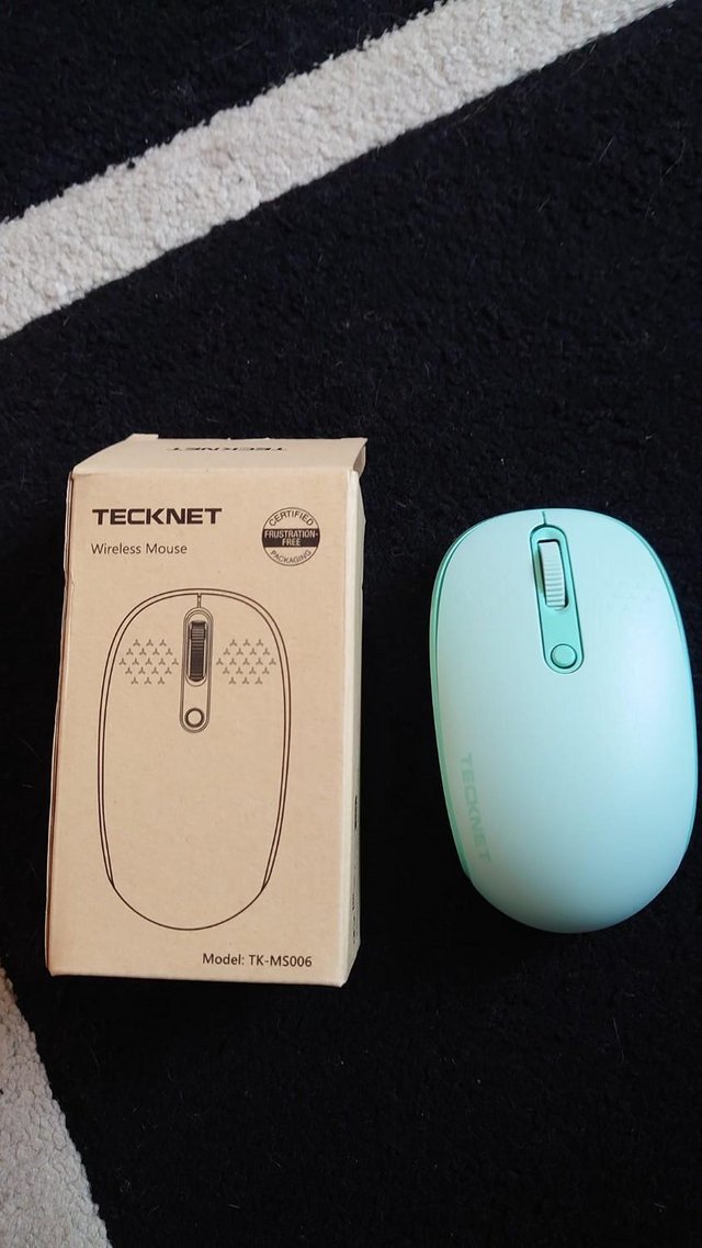 Preview of the first image of Brand new wireless mouse.