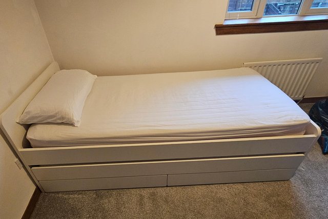 Image 2 of IKEA Trundle bed (Single) with Mattresses