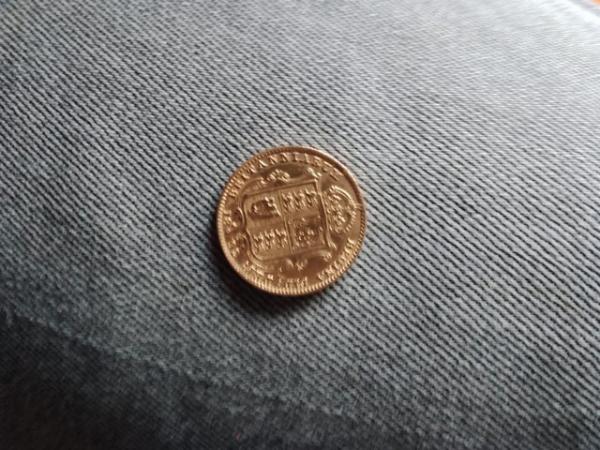 Image 1 of Half Sovereign Queen Victoria 1882 coin in Gold mount