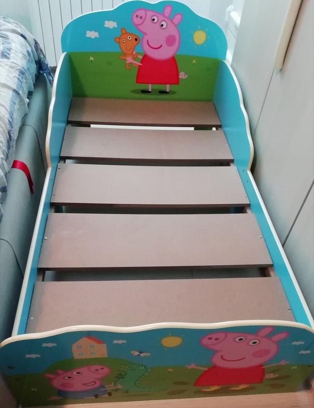 Preview of the first image of HelloHome Peppa Pig (bed for children).