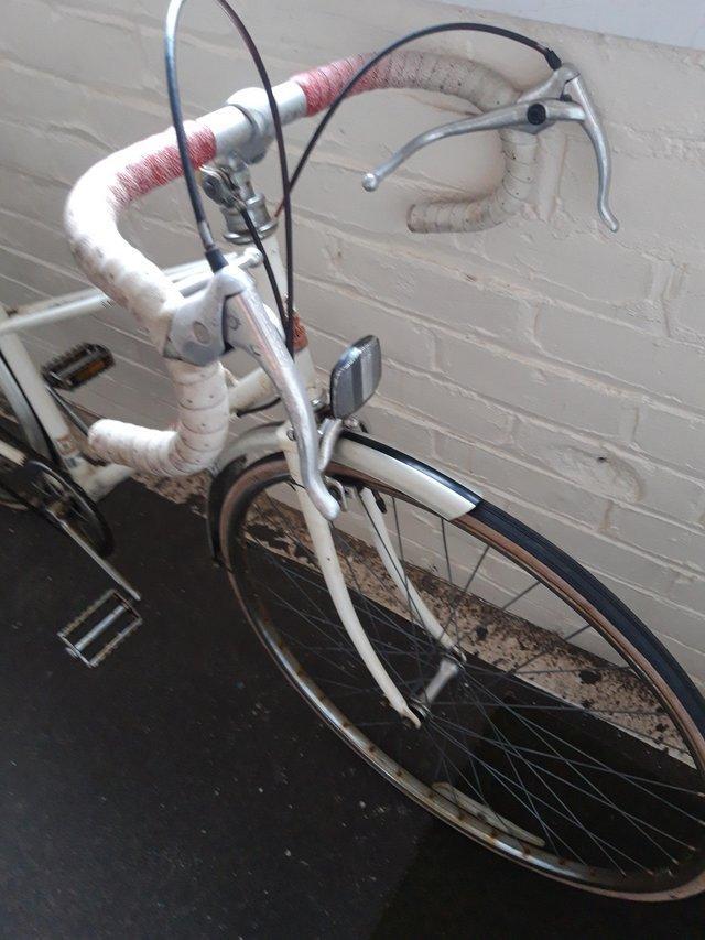 Raleigh Candice, 1980s 5 speed Racer.
- £49 ovno