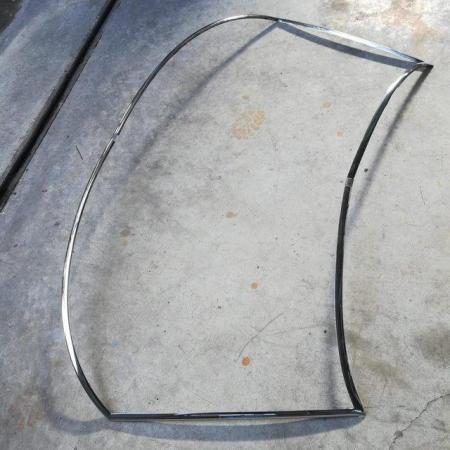Image 2 of Windscreen chrome molding for Maserati Indy