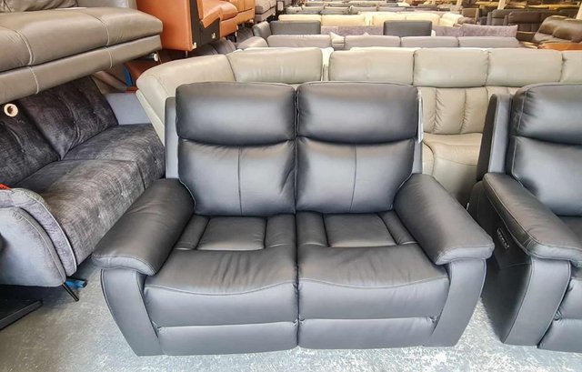 Image 6 of La-z-boy Daytona black leather electric 3+2 seater sofas