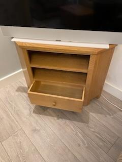 Image 2 of Solid oak TV table with drawer