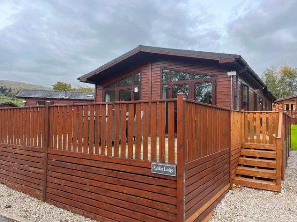 Image 1 of A spacious, Bright and Modern Two Bedroom Luxury Lodge
