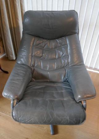 Image 2 of Quality very early 80's leather armchair