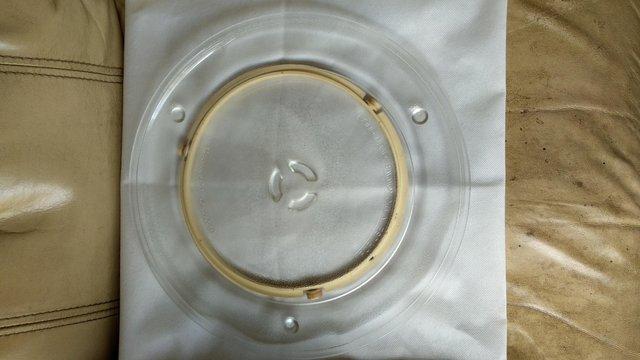Image 2 of MICROWAVE GLASS TURNTABLE PLATES