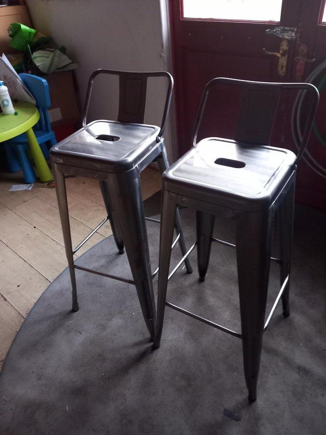Preview of the first image of Bar stools in silver ideal for kitchen. 2.