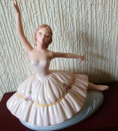 Image 2 of Ballerina (Jamar Mallory) Figurine