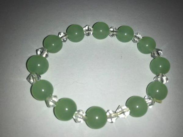 Image 1 of Ladies genuine jade bracelet, new, unboxed