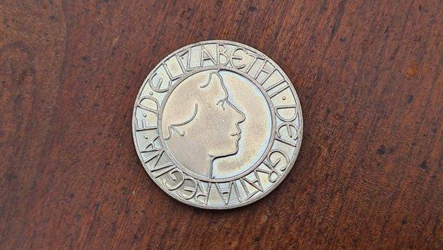 Image 2 of Royal Mint - Elizabeth II 2003 Coronation Jubilee £5 Coin