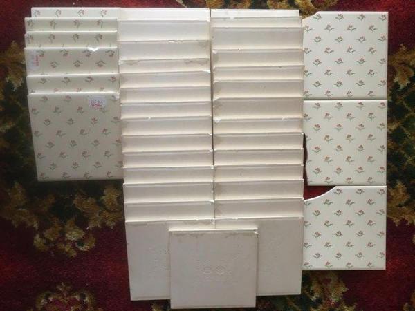 Image 2 of 7 Boxes Beige Wall Tiles with Floral Motif