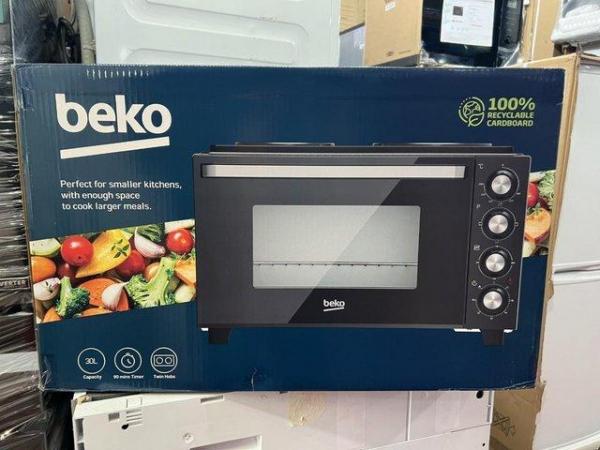 Image 3 of BEKO TABLETOP 30L MINI OVEN WITH HOTPLATES-NEW BLACK-FAB