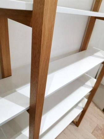 Image 2 of HABITAT LOKI 5 SHELF SOLID OAK - white shelves