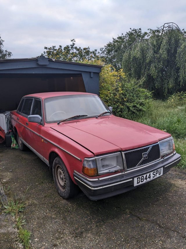 Preview of the first image of 1987 Volvo 240 Spares or Repair.
