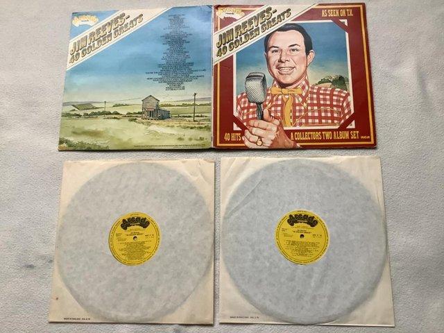 Preview of the first image of COLLECTABLE JIM REEVES DOUBLE ALBUM.