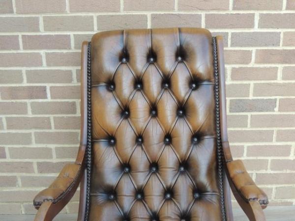 Image 7 of Vintage Brown Rocking Chair (UK Delivery)