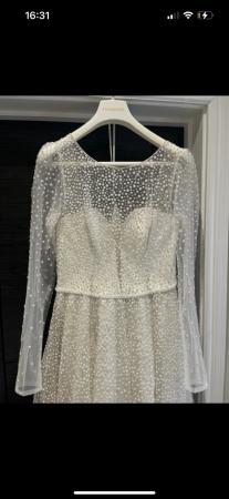Image 2 of Pronovias Prive Kent wedding dress size UK12