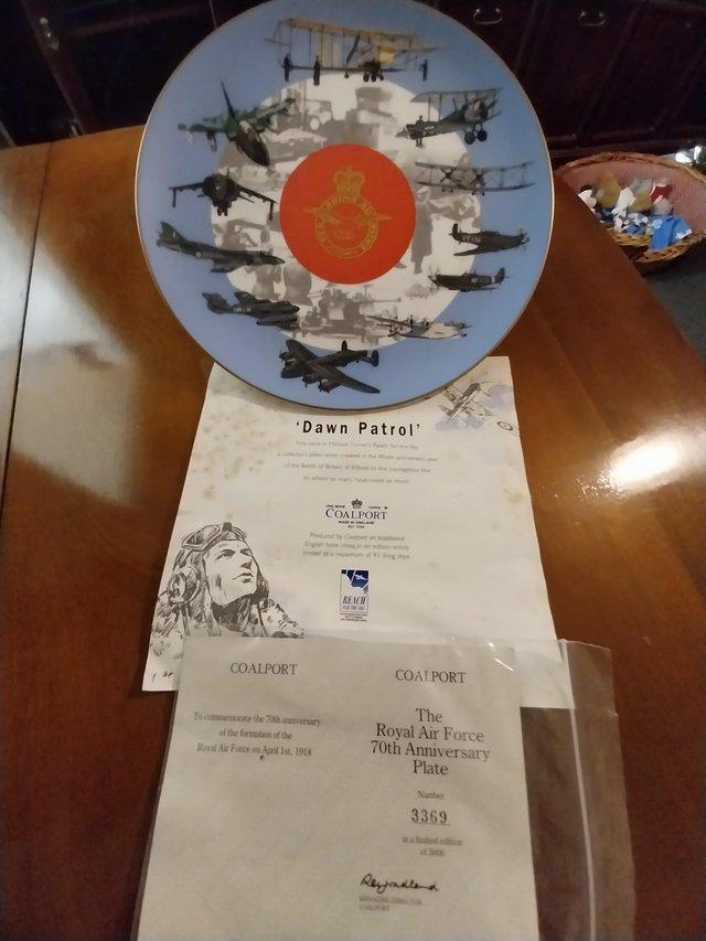 Preview of the first image of War time plate in very good condition.