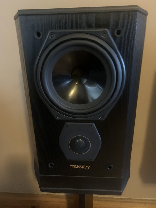 Preview of the first image of Tannoy 605 limited edition speakers.