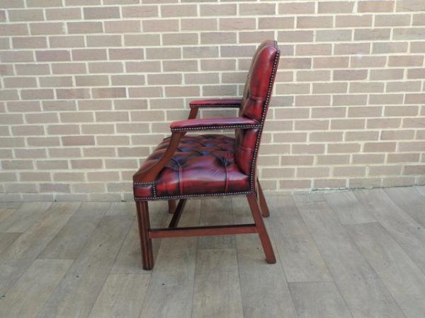 Image 5 of Chesterfield Ox Blood Fully Buttoned Chair (UK Delivery)