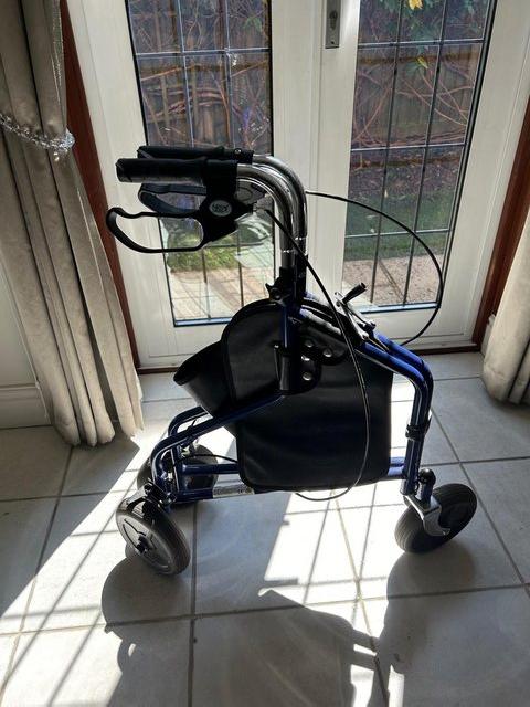 Preview of the first image of NRS 3 Wheel Rollator with Bag.