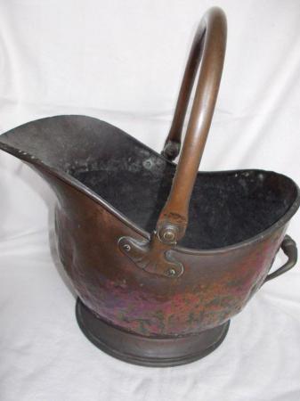 Image 8 of Old copper Sailsbury coal bucket scuttle, nice original pati
