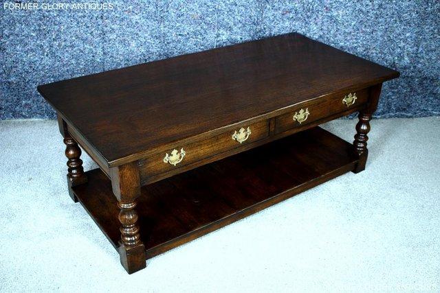 Image 43 of A TITCHMARSH & GOODWIN STYLE OAK TWO DRAWER COFFEE TEA TABLE