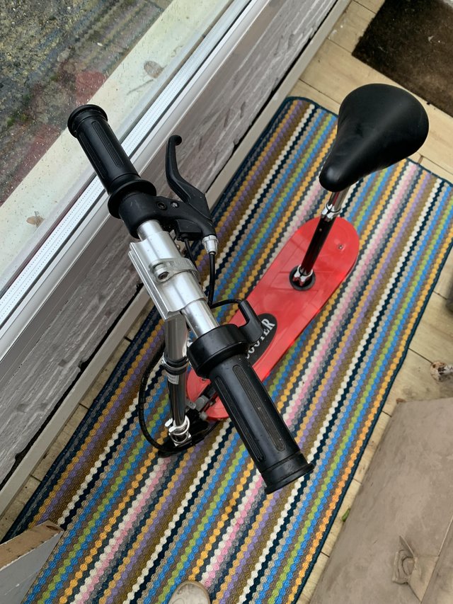 Preview of the first image of Electric Scooter in excellent condition.