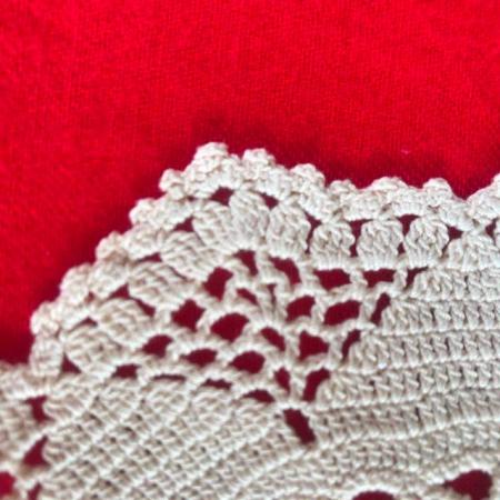 Image 2 of 3 vintage cream crochet doilies, set. £6 ovno lot. Can post.