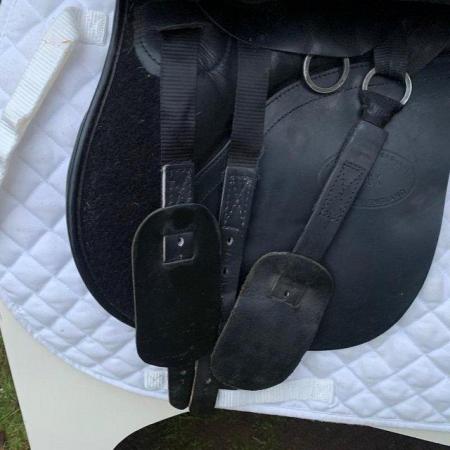 Image 2 of Kent And Masters 17 inch Cob saddle