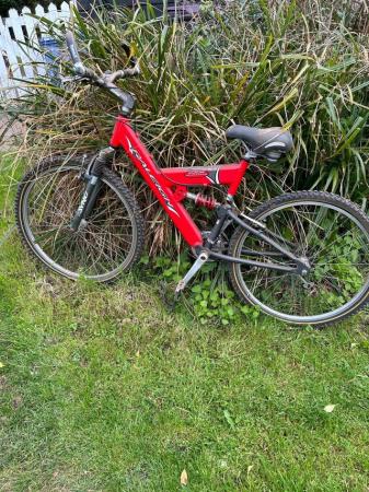 Image 1 of Raleigh 26 inch bike essex