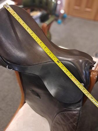 Image 3 of Leather 17.5" gp brown saddle