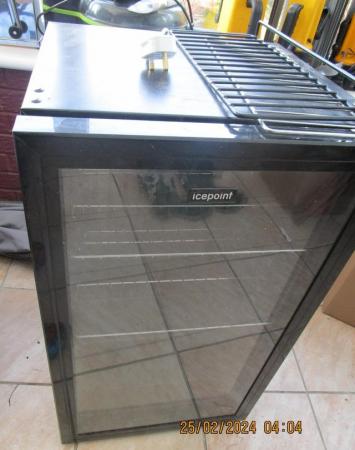 Image 1 of drinks cabinetin black in excellent condition
