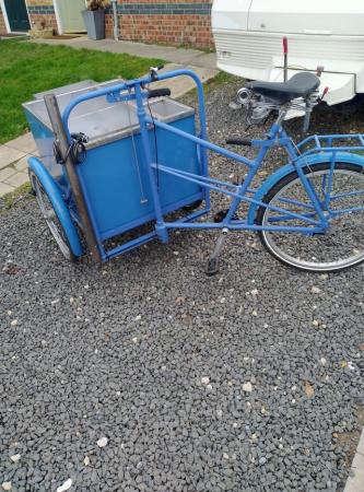 Image 3 of Tricycle for hot or cold food