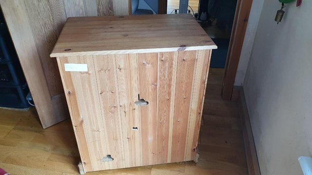 Image 6 of Solid pine tv unit with cupboard