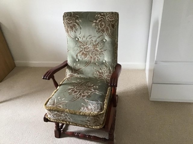 Preview of the first image of Rocking Chair 60’s excellent condition.